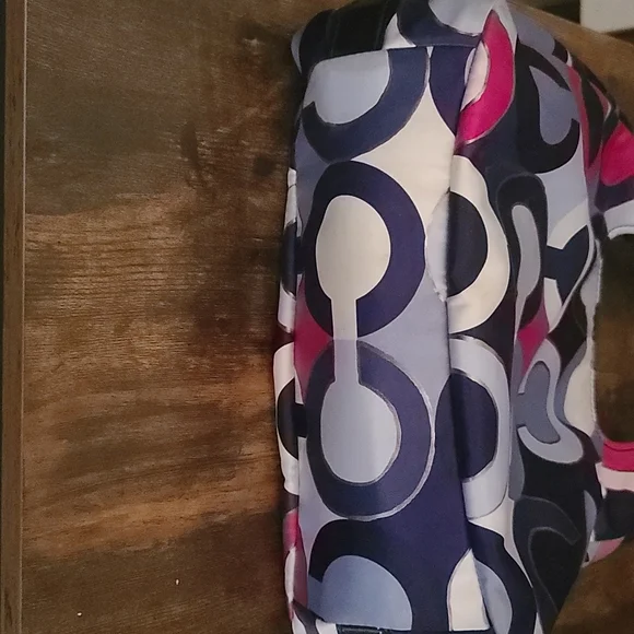 Coach purse - Picture 4 of 6